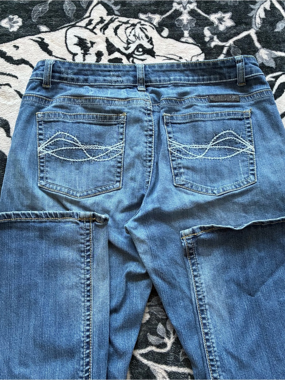 002 - WOMENS COWGIRL TUFF CO WESTERN JEANS